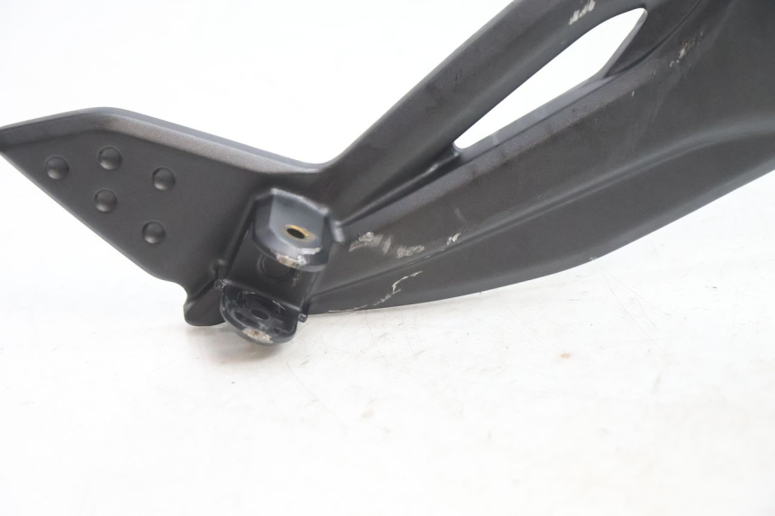 photo de FUSSRASTEN HALTEPLATTEN VORN RECHT KAWASAKI ER-6 ER6 N 650 (2005 - 2009) - Detailansicht des Bauteils