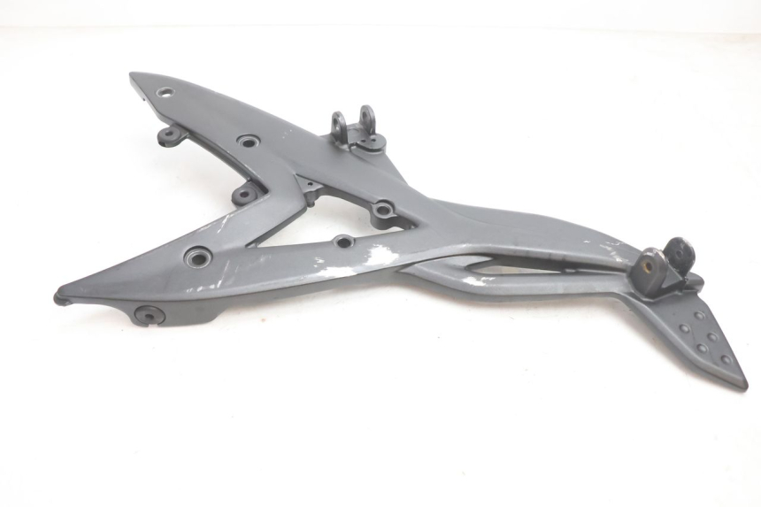 photo de FUSSRASTEN HALTEPLATTEN VORN RECHT KAWASAKI ER-6 ER6 N 650 (2005 - 2009) - Details der Befestigungspunkte