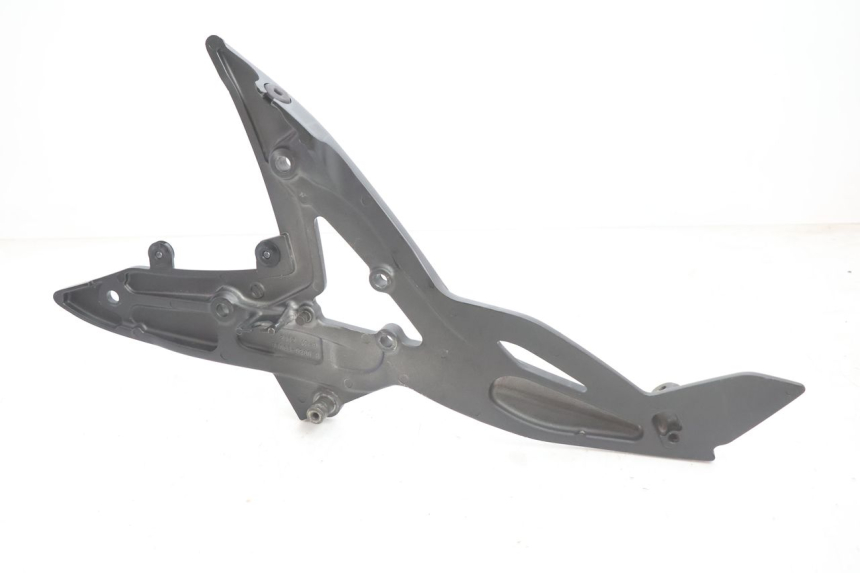 photo de FUSSRASTEN HALTEPLATTEN VORN RECHT KAWASAKI ER-6 ER6 N 650 (2005 - 2009) - Oberflächenzustand und Material