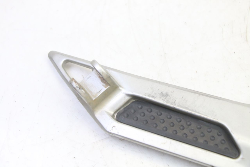 photo de RECHTE VORDERE FUßRASTENHALTERUNG YAMAHA FJR ABS 1300 (2006 - 2012) - Detailansicht des Bauteils