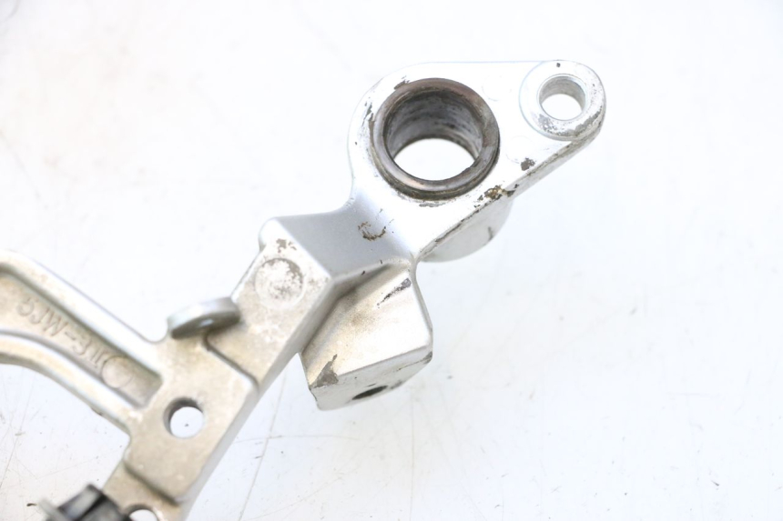 photo de FUSSRASTEN HALTEPLATTEN VORN RECHT YAMAHA FJR 1300 (2001 - 2005) - Technische Nahaufnahme