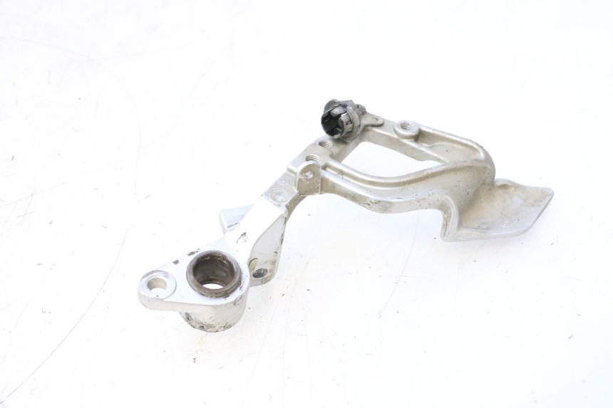 photo de FUSSRASTEN HALTEPLATTEN VORN RECHT YAMAHA FJR 1300 (2001 - 2005) - Details der Befestigungspunkte