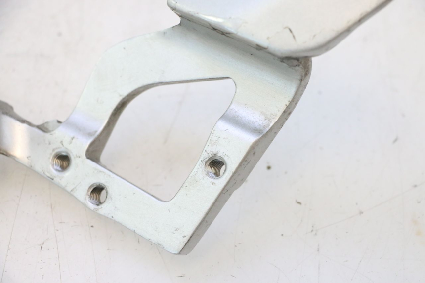 photo de FUSSRASTEN HALTEPLATTEN VORN RECHT YAMAHA FJR 1300 (2001 - 2005) - Zoom auf Gebrauchszustand