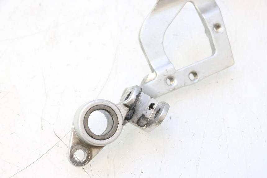 photo de FUSSRASTEN HALTEPLATTEN VORN RECHT YAMAHA FJR 1300 (2001 - 2005) - Oberflächenzustand und Material