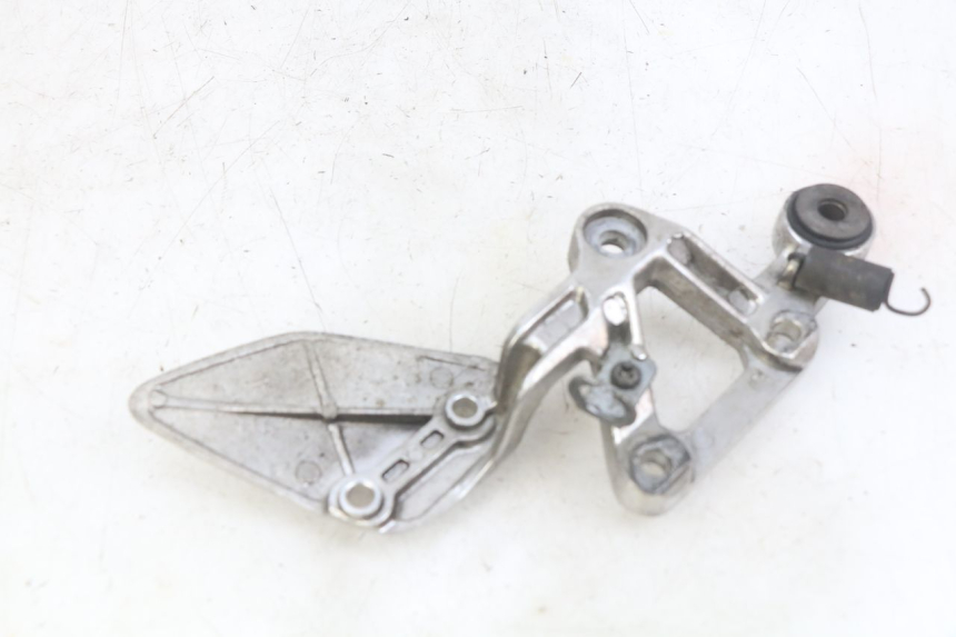 photo de RECHTE VORDERE FUßRASTENHALTERUNG YAMAHA FZS FAZER 600 (1998 - 2001) - Technische Nahaufnahme