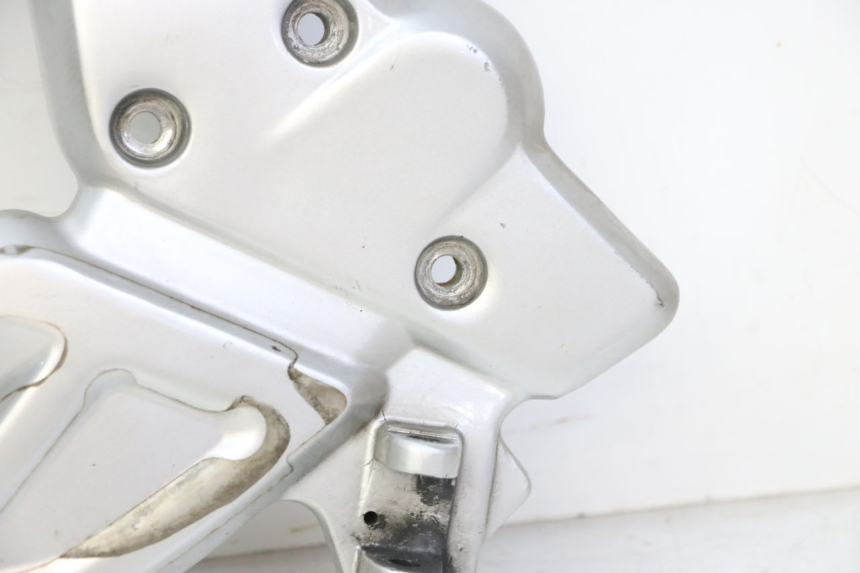 photo de FUSSRASTEN HALTEPLATTEN VORN RECHT BMW G310 R 310 (2016 - 2020) - Geprüftes Gebrauchtteil