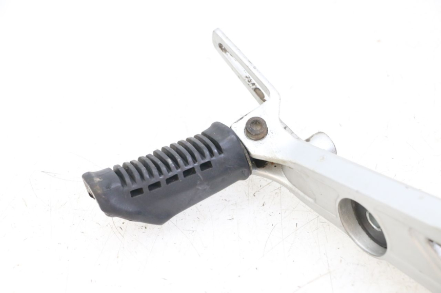 photo de FUSSRASTEN HALTEPLATTEN VORN RECHT HYOSUNG GF 125 (2001 - 2005) - Geprüftes Gebrauchtteil