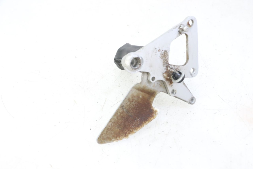 photo de FUSSRASTEN HALTEPLATTEN VORN RECHT SUZUKI GS GSE 500 (2001 - 2003) - Technische Nahaufnahme