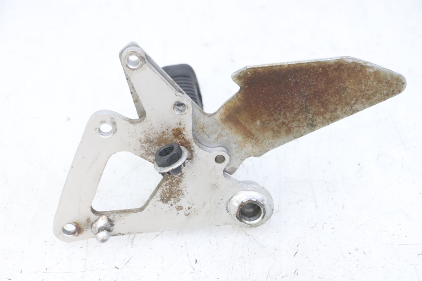 photo de FUSSRASTEN HALTEPLATTEN VORN RECHT SUZUKI GS GSE 500 (2001 - 2003) - Details der Befestigungspunkte