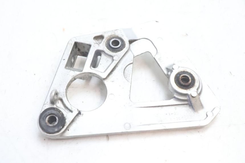 photo de FUSSRASTEN HALTEPLATTEN VORN RECHT SUZUKI GSX F GSXF 750 (1988 - 1998) - Alternative Perspektive
