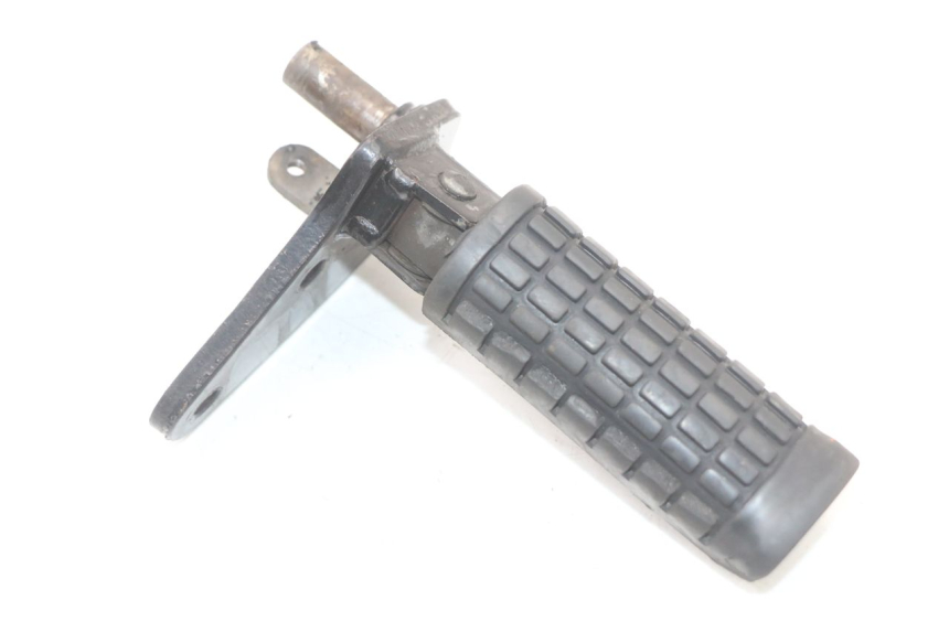 photo de FUSSRASTEN HALTEPLATTEN VORN RECHT SUZUKI GZ MARAUDER 125 (1998 - 2004) - Hauptansicht