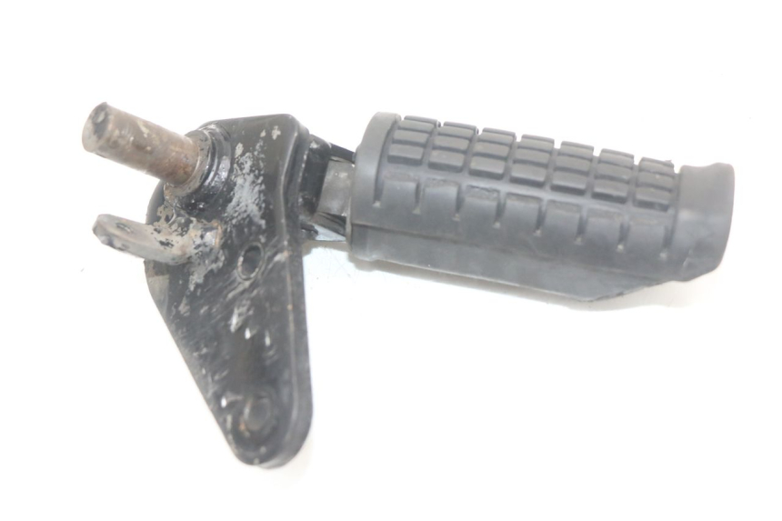 photo de FUSSRASTEN HALTEPLATTEN VORN RECHT SUZUKI GZ MARAUDER 125 (1998 - 2004) - Alternative Perspektive