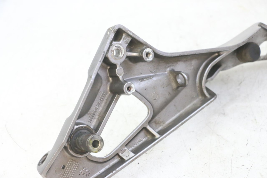 photo de FUSSRASTEN HALTEPLATTEN VORN RECHT HONDA NTV DEAUVILLE ABS 700 (2007 - 2016) - Alternative Perspektive