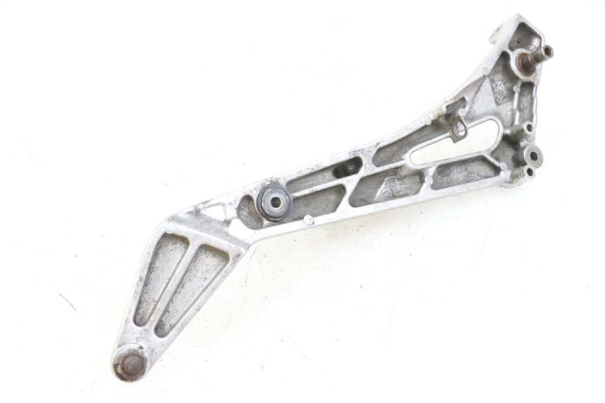 photo de RECHTE VORDERE FUßRASTENHALTERUNG HONDA NTV DEAUVILLE 650 (1998 - 2001) - Zoom auf Gebrauchszustand