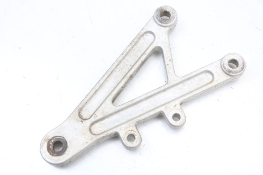 photo de FUSSRASTEN HALTEPLATTEN VORN RECHT APRILIA RS 50 (2006 - 2010) - Zoom auf Gebrauchszustand