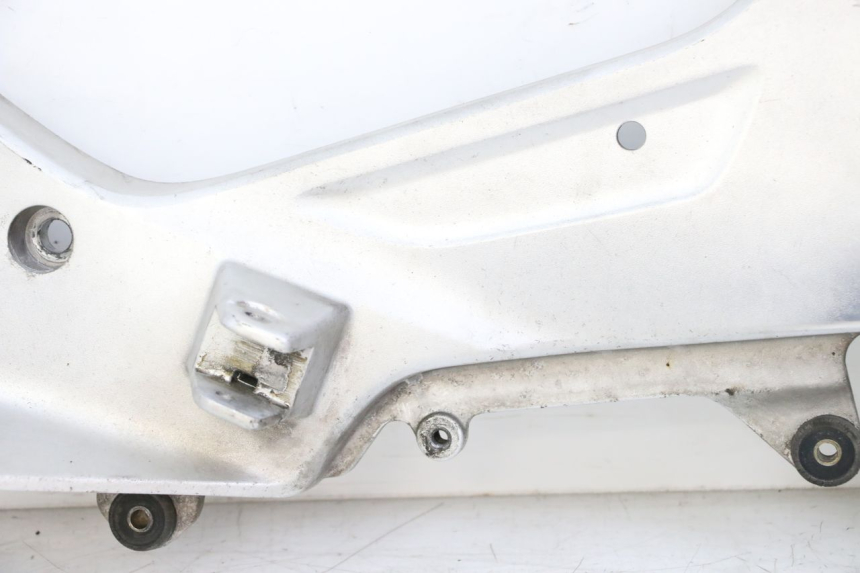 photo de FUSSRASTEN HALTEPLATTEN VORN RECHT HONDA ST PAN EUROPEAN 1300 (2002 - 2013) - Charakteristische Merkmale