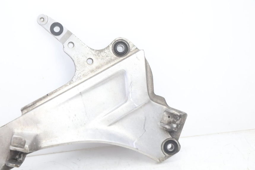 photo de FUSSRASTEN HALTEPLATTEN VORN RECHT HONDA ST PAN EUROPEAN 1100 (1990 - 2002) - Zoom auf Gebrauchszustand
