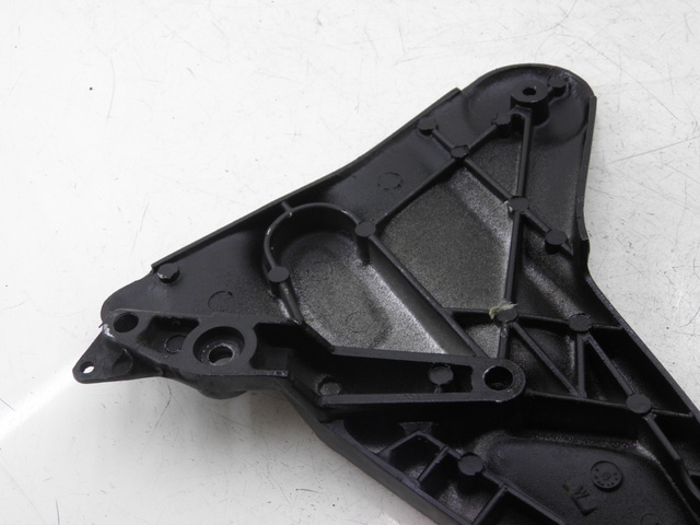 photo de FUSSRASTEN HALTEPLATTEN VORN RECHT TRIUMPH TROPHY 1200 (1996 - 2003) - Alternative Perspektive