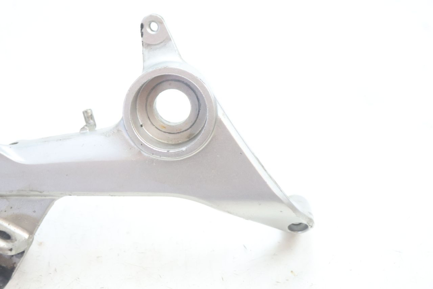 photo de FUSSRASTEN HALTEPLATTEN VORN RECHT HONDA VFR FI RC46 800 (1998 - 2001) - Alternative Perspektive