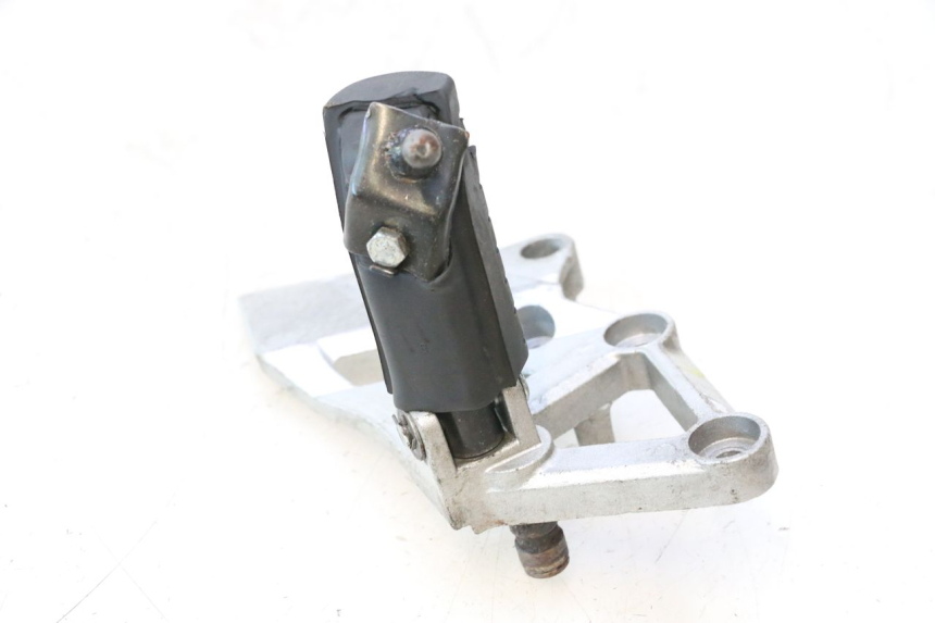 photo de FUSSRASTEN HALTEPLATTEN VORN RECHT DAELIM VJ ROADWIN 125 (2004 - 2007) - Oberflächenzustand und Material