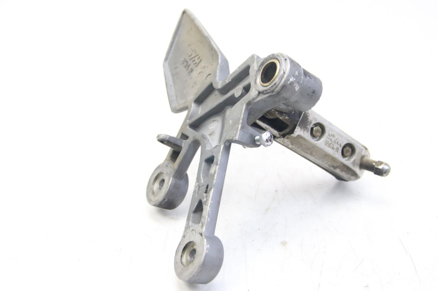 photo de FUSSRASTEN HALTEPLATTEN VORN RECHT SYM WOLF SB 125 (2011 - 2018) - Detailansicht des Bauteils