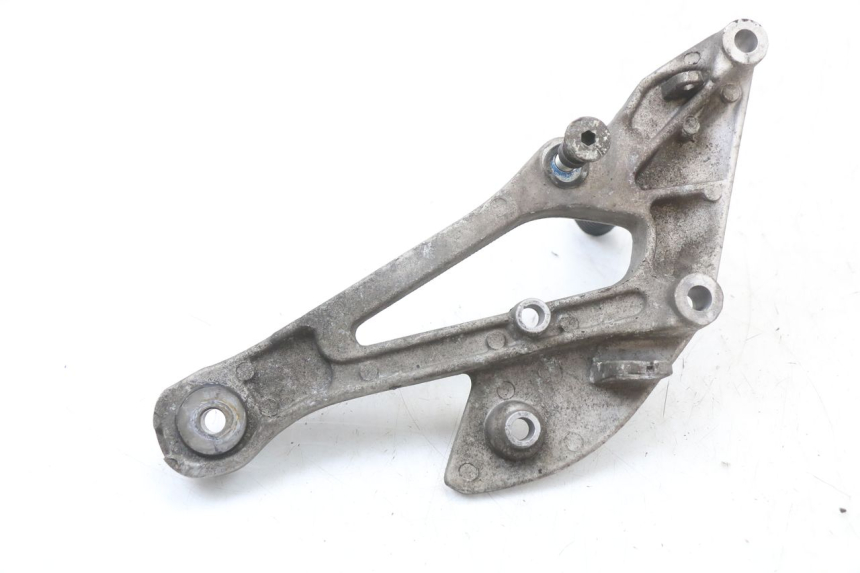 photo de FUSSRASTEN HALTEPLATTEN VORN RECHT YAMAHA XJ600 XJ DIVERSION 600 (1992 - 1997) - Detailansicht des Bauteils