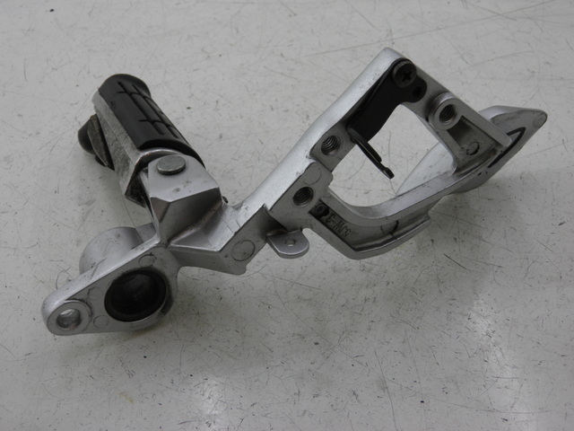 photo de FUSSRASTEN HALTEPLATTEN VORN RECHT YAMAHA FJR 1300 (2004 - 2005) - Detailansicht des Bauteils