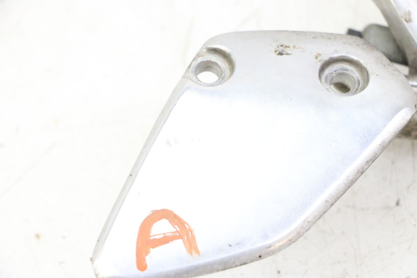 photo de RECHTE VORDERE FUßRASTENHALTERUNG YAMAHA FZS FAZER 600 (2001 - 2003) - Gesamtansicht des Produkts