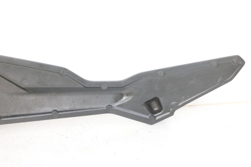 photo de FUSSRASTEN HALTEPLATTEN VORN RECHT YAMAHA XJ6 ABS 600 (2008 - 2016) - Zoom auf Gebrauchszustand