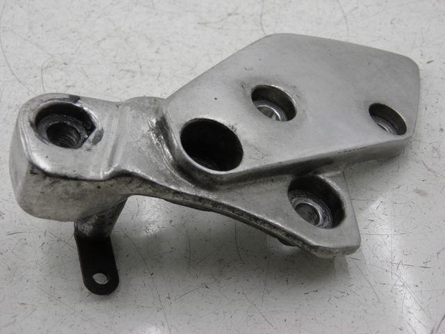 photo de FUSSRASTEN HALTEPLATTEN VORN RECHT YAMAHA XJR 1300 (1998 - 2002) - Detailansicht des Bauteils