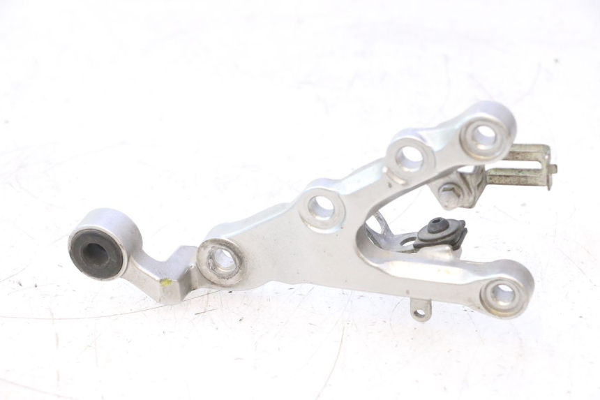 photo de FUSSRASTEN HALTEPLATTEN VORN RECHT YAMAHA YZF R6 600 (2008 - 2009) - Hauptansicht