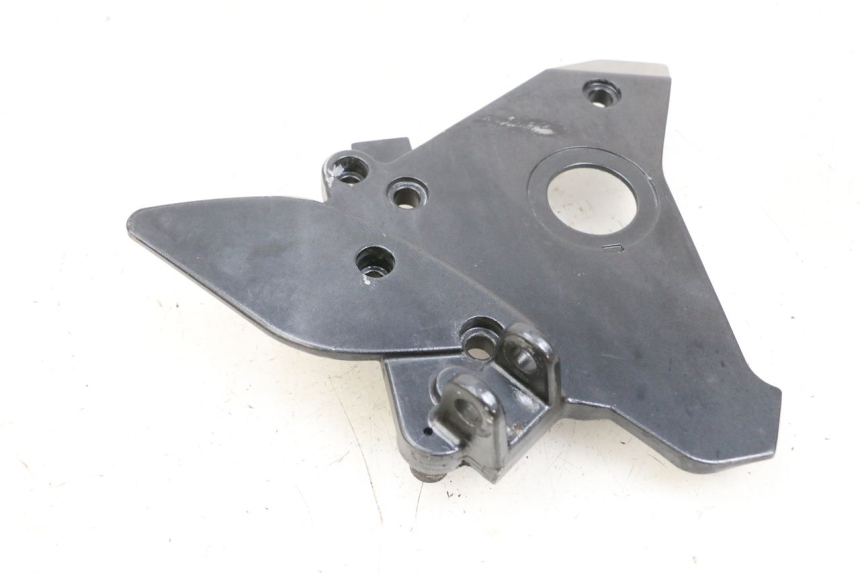 photo de FUSSRASTEN HALTEPLATTEN VORN RECHT KAWASAKI ZR 7 750 (1999 - 2004) - Oberflächenzustand und Material