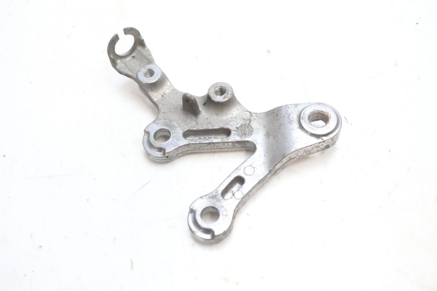 photo de FUSSRASTEN HALTEPLATTEN VORN RECHT KAWASAKI ZX-6R ZX6R 600 (2000 - 2002) - Zoom auf Gebrauchszustand
