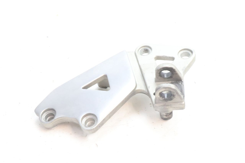 photo de FUSSRASTEN HALTEPLATTEN VORN RECHT KAWASAKI ZZR 600 (1995 - 2004) - Detailansicht des Bauteils