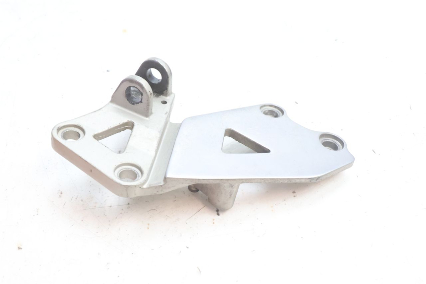 photo de FUSSRASTEN HALTEPLATTEN VORN RECHT KAWASAKI ZZR 600 (1995 - 2004) - Zoom auf Gebrauchszustand