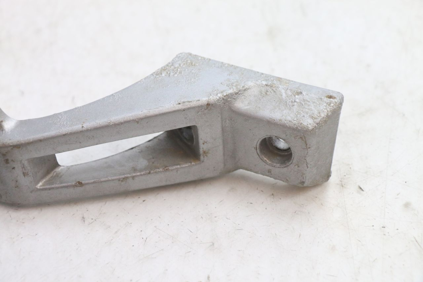 photo de FUSSRASTEN HALTEPLATTEN VORN LINKS PEUGEOT 103 SPX CLIP 50 (1989 - 1992) - Alternative Perspektive