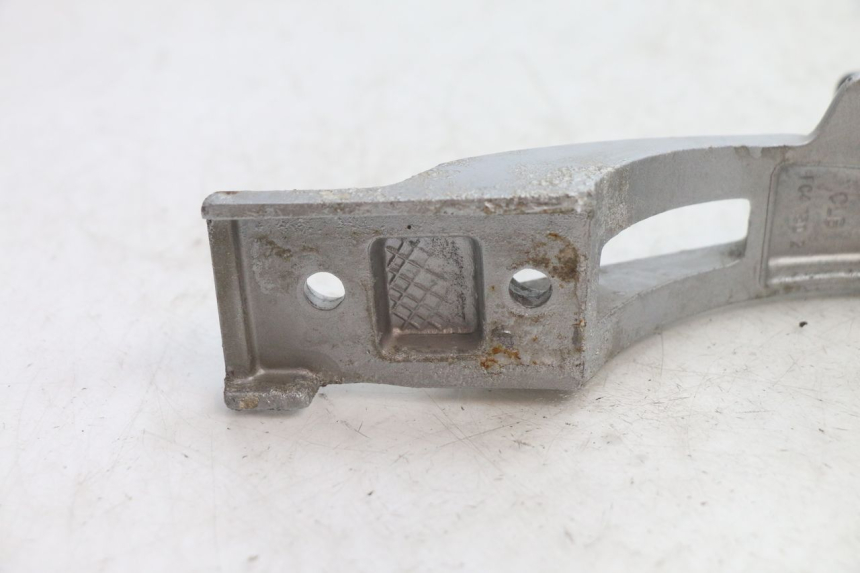 photo de FUSSRASTEN HALTEPLATTEN VORN LINKS PEUGEOT 103 SPX CLIP 50 (1989 - 1992) - Gesamtansicht des Produkts