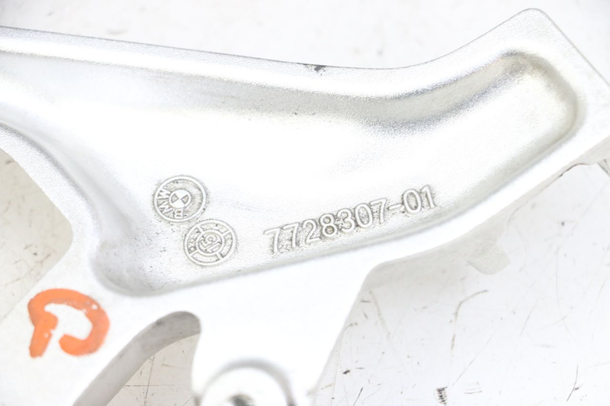 photo de FUSSRASTEN HALTEPLATTEN VORN LINKS BMW S RR ABS S1000RR 1000 (2015 - 2018) - Detailansicht des Bauteils