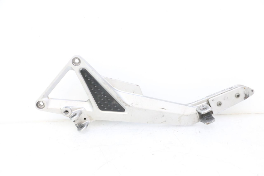 photo de FUSSRASTEN HALTEPLATTEN VORN LINKS HONDA CB F HORNET 600 (2005 - 2006) - Hauptansicht
