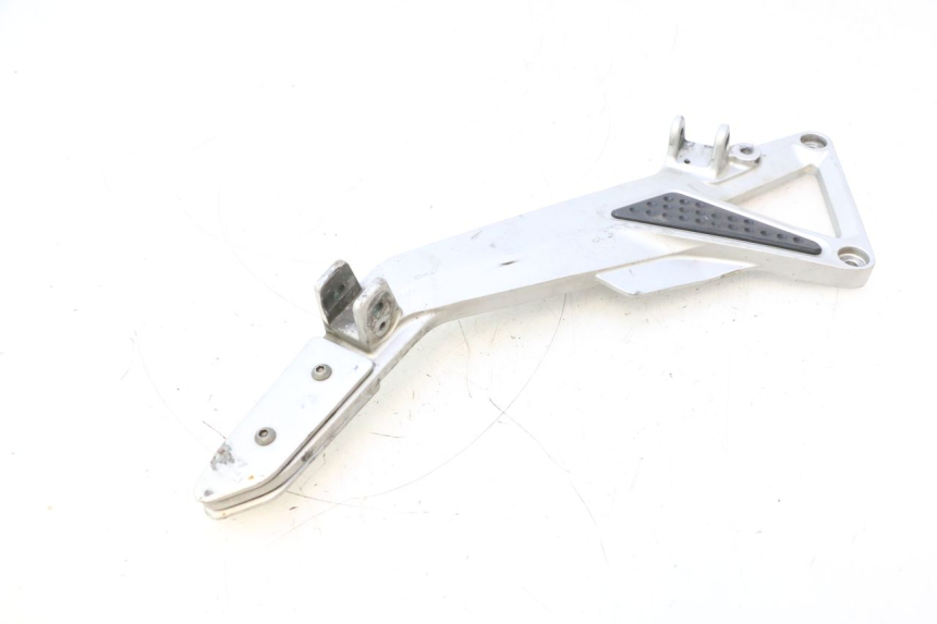 photo de FUSSRASTEN HALTEPLATTEN VORN LINKS HONDA CB F HORNET 600 (2005 - 2006) - Alternative Perspektive