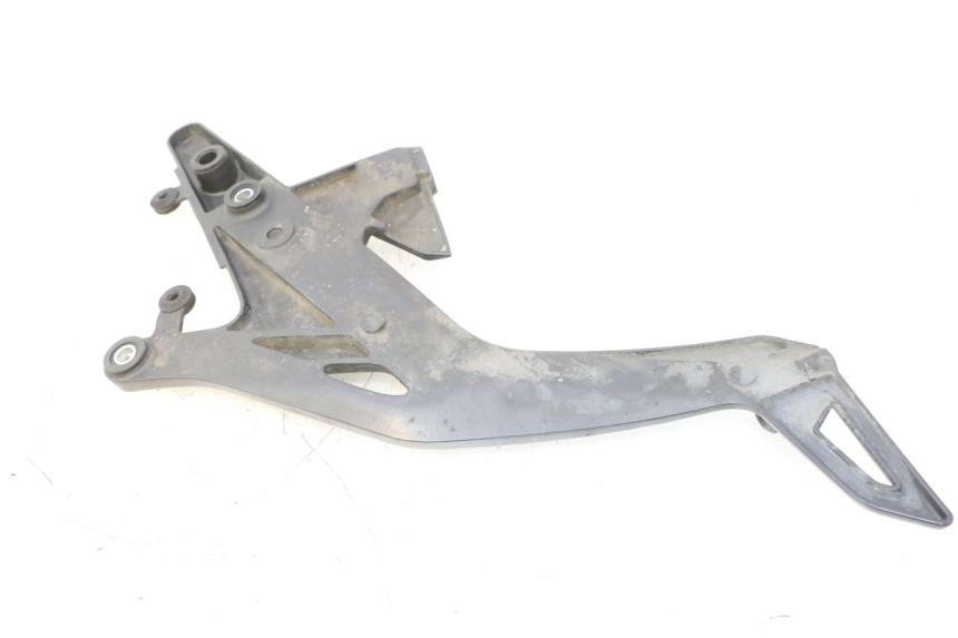 photo de FUSSRASTEN HALTEPLATTEN VORN LINKS KAWASAKI ER-6 ER6 F ABS 650 (2012 - 2016) - Detailansicht des Bauteils