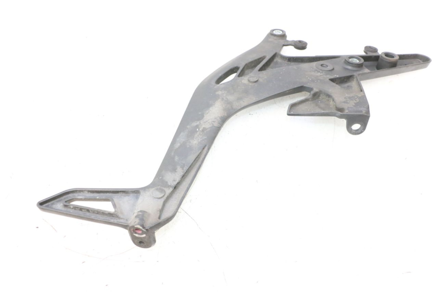 photo de FUSSRASTEN HALTEPLATTEN VORN LINKS KAWASAKI ER-6 ER6 F ABS 650 (2012 - 2016) - Zoom auf Gebrauchszustand