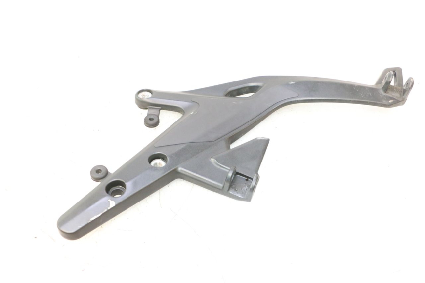 photo de FUSSRASTEN HALTEPLATTEN VORN LINKS KAWASAKI ER-6 ER6 F ABS 650 (2012 - 2016) - Gesamtansicht des Produkts