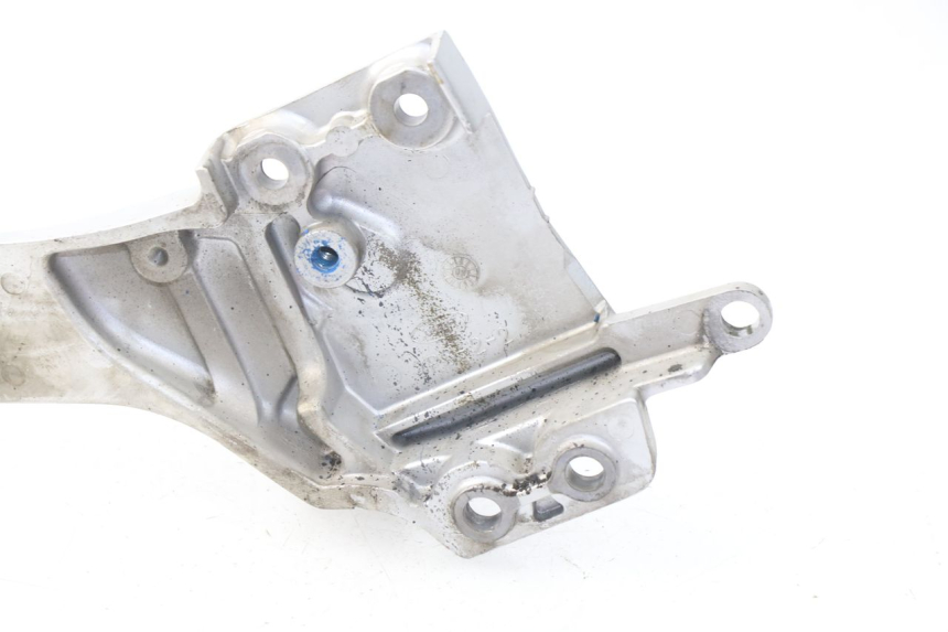 photo de LINKE VORDERE FUßRASTENHALTERUNG YAMAHA FJR ABS 1300 (2006 - 2012) - Gesamtansicht des Produkts