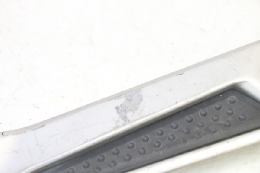 photo de LINKE VORDERE FUßRASTENHALTERUNG YAMAHA FJR ABS 1300 (2006 - 2012) - Technische Nahaufnahme