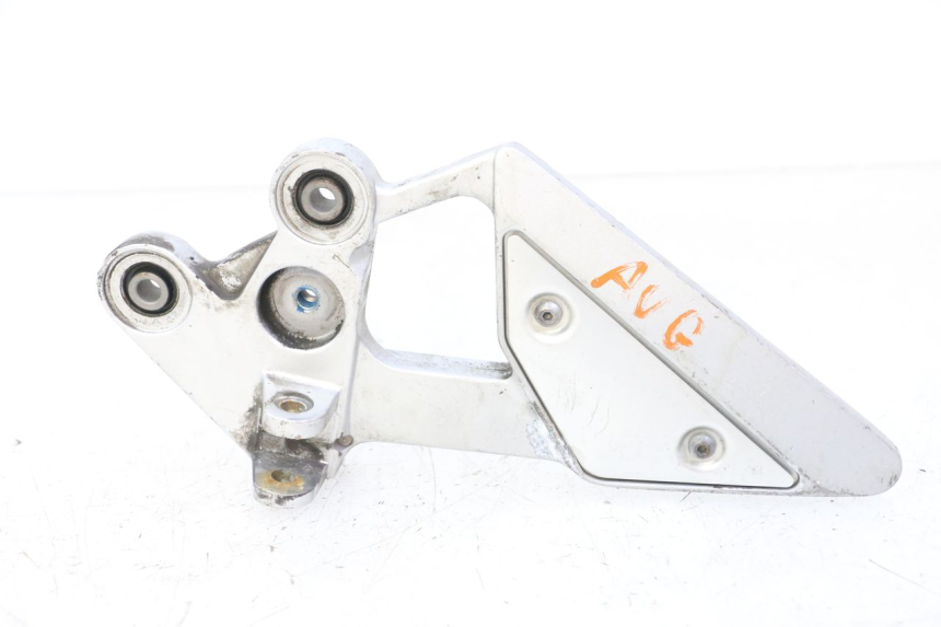 photo de FUSSRASTEN HALTEPLATTEN VORN LINKS YAMAHA FZ6 FAZER S2 600 (2007 - 2011) - Hauptansicht