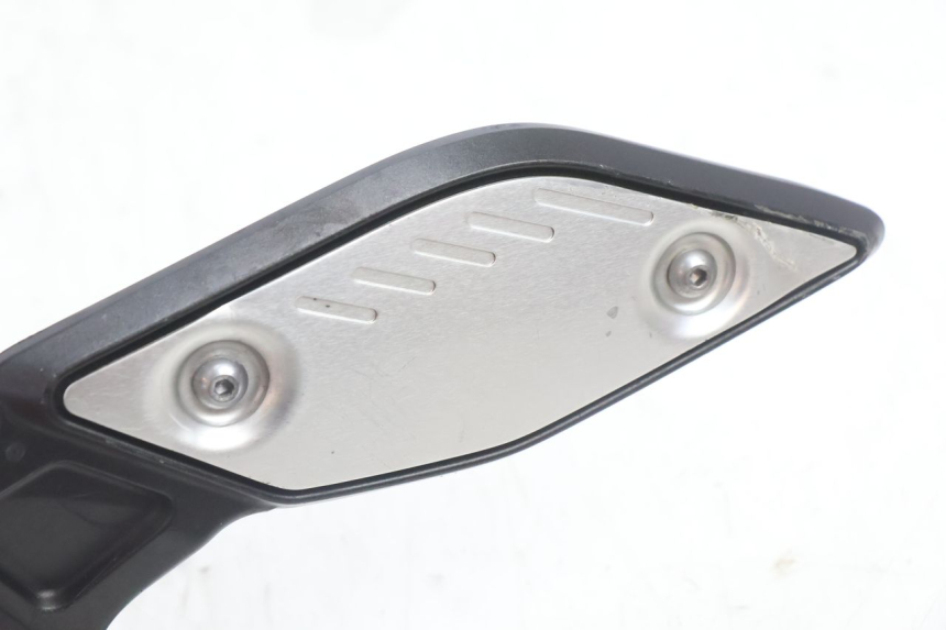 photo de FUSSRASTEN HALTEPLATTEN VORN LINKS YAMAHA FZ8 800 (2010 - 2016) - Detailansicht des Bauteils
