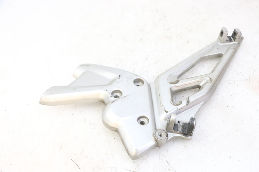 photo de FUSSRASTEN HALTEPLATTEN VORN LINKS BMW G310 R 310 (2016 - 2020) - Alternative Perspektive