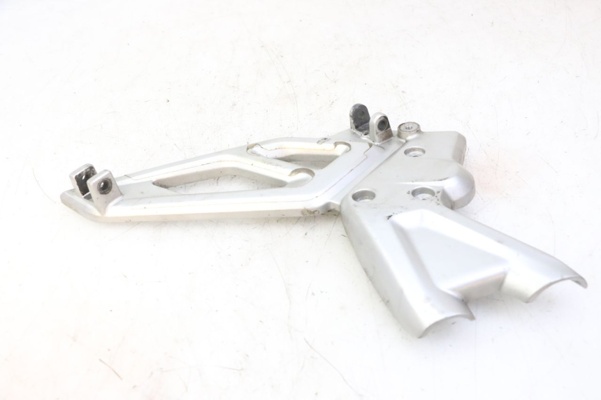 photo de FUSSRASTEN HALTEPLATTEN VORN LINKS BMW G310 R 310 (2016 - 2020) - Gesamtansicht des Produkts