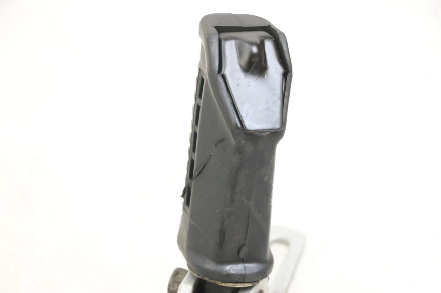 photo de FUSSRASTEN HALTEPLATTEN VORN LINKS HYOSUNG GF 125 (2001 - 2005) - Alternative Perspektive